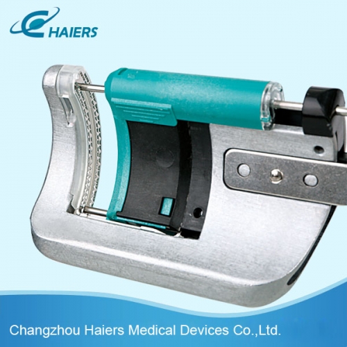 Disposable curved cutter stapler and reloading unit Disposable curved cutter stapler and reloading unit